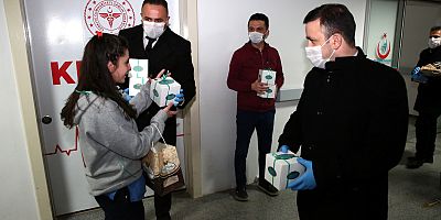 Belediye Sağlık Çalışanlarını Yalnız Bırakmad