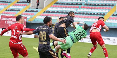 BERABERLİKLE VEDA ETTİLER  