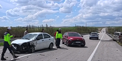 Güzelyurt Yolunda Zincirleme Kaza 9 Yaralı   