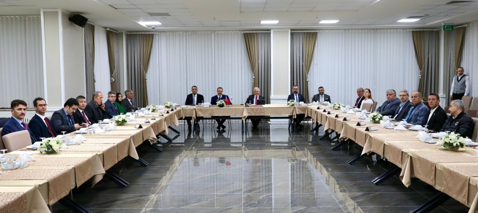 Vali Kumbuzoğlu “İlk Hedefimiz İstihdamı Arttırarak İşsizliği Azaltmak”